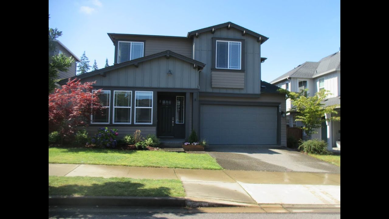 Spacious 4-Bedroom Home in Harbor Hill