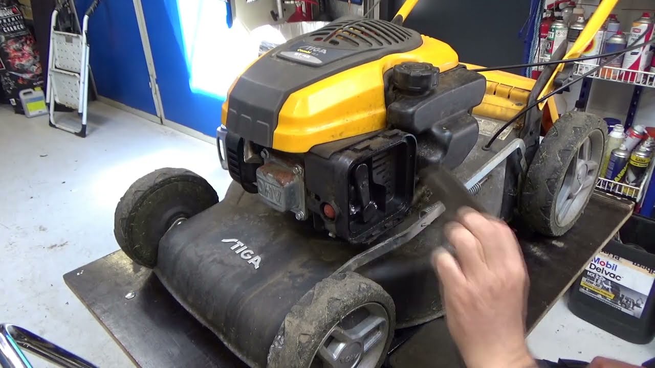 Stiga plæneklipper starter og går ud