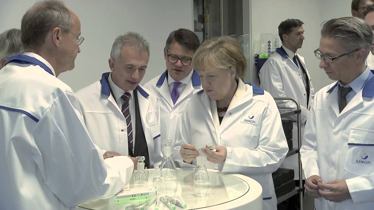 Bundeskanzlerin Angela Merkel besucht Sanofi in Frankfurt