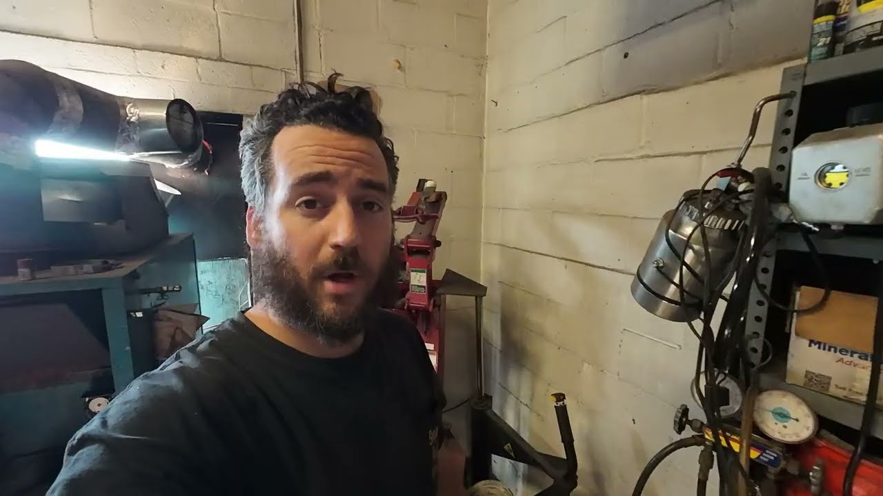 The best home shop tire machine. Hunter TC3250 repair and operation