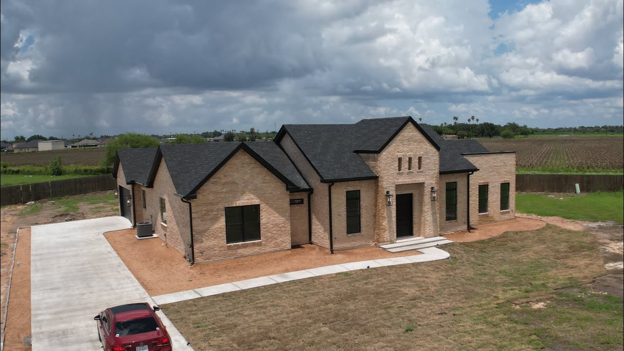 MODERN CUSTOM TUDOR HOME | EXPLORE CUSTOM BUILDING AT THE SOUTHERN BORDER! 🏠