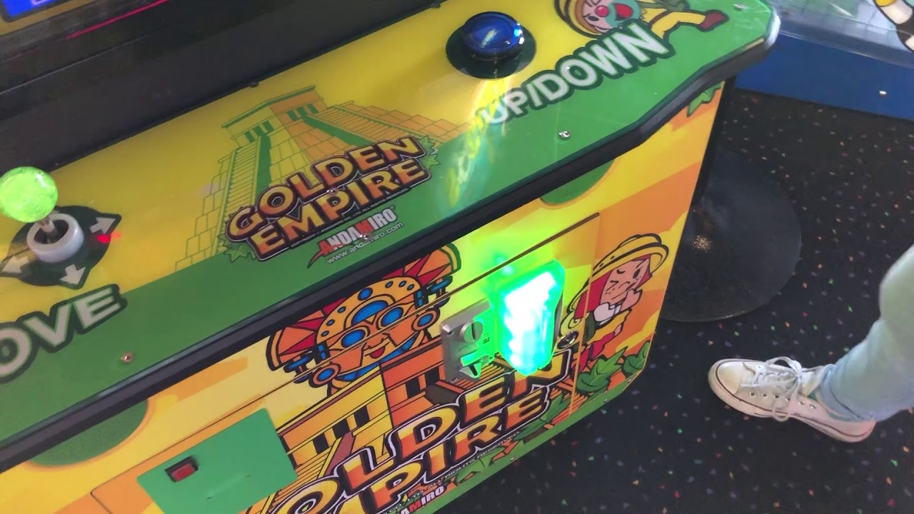 We Found a Broken Claw Machine at FatCats Bowling Center!!!