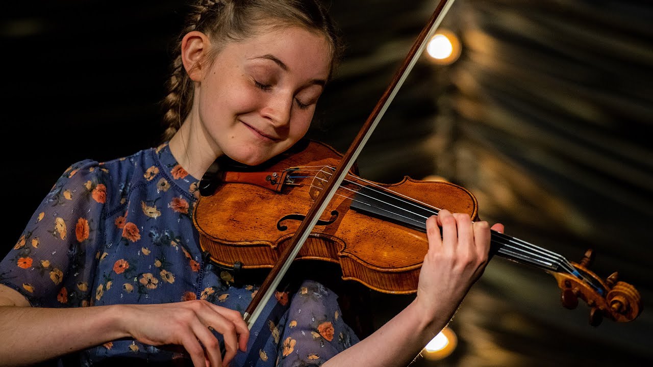 Enchanting Evening with Alma Deutscher: Composer & Prodigy Performs with Strauss Capelle