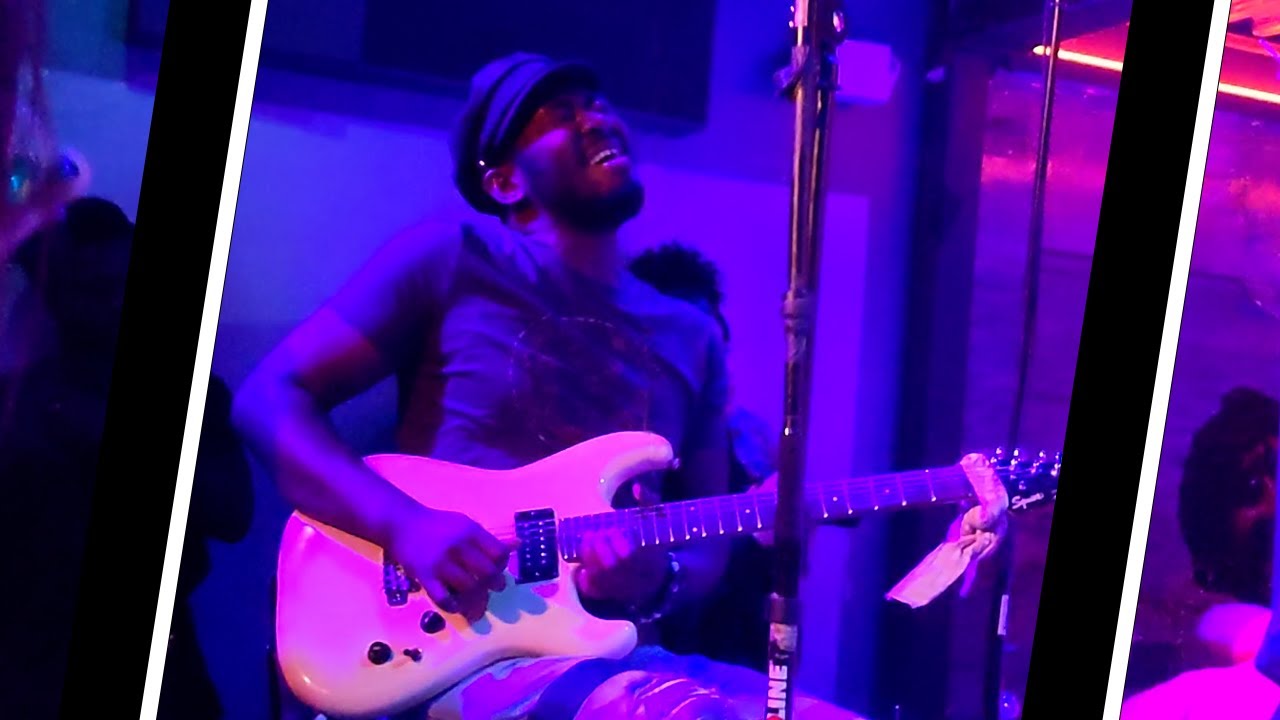 Isaiah Sharkey AMAZING Blues Guitar Solo - Live with Maurice Brown @ Nublu