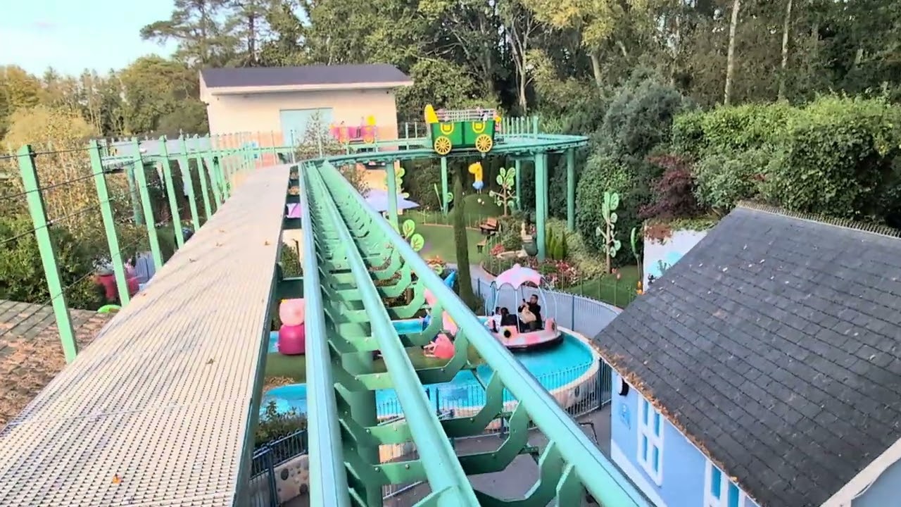 Paultons Park Home of Peppa Pig World - The Queen's Flying Coach Ride