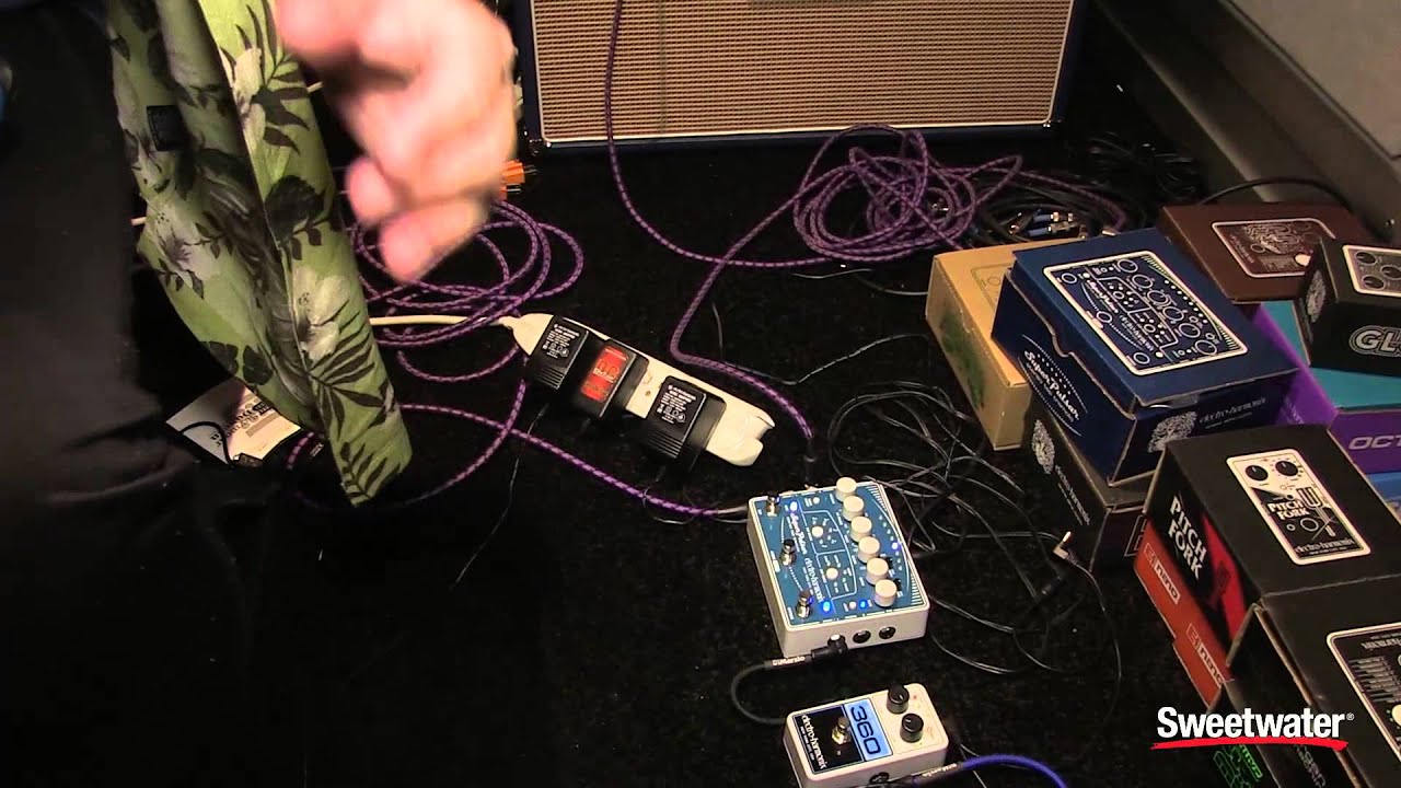 Electro-harmonix Super Pulsar Stereo Tap Tremolo - Sweetwater at Winter NAMM 2015