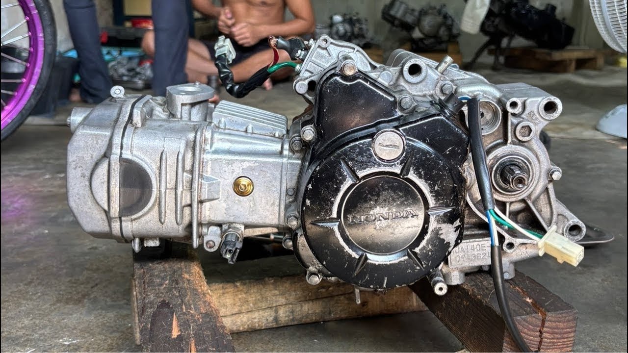 ဆိုင်ကယ်အင်ဂျင်ခွဲနည်းအသေးစိတ်၂