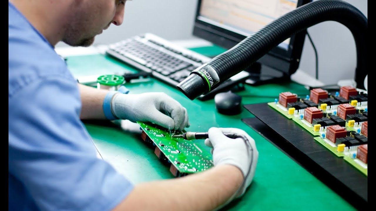 Zawód: monter elektronik