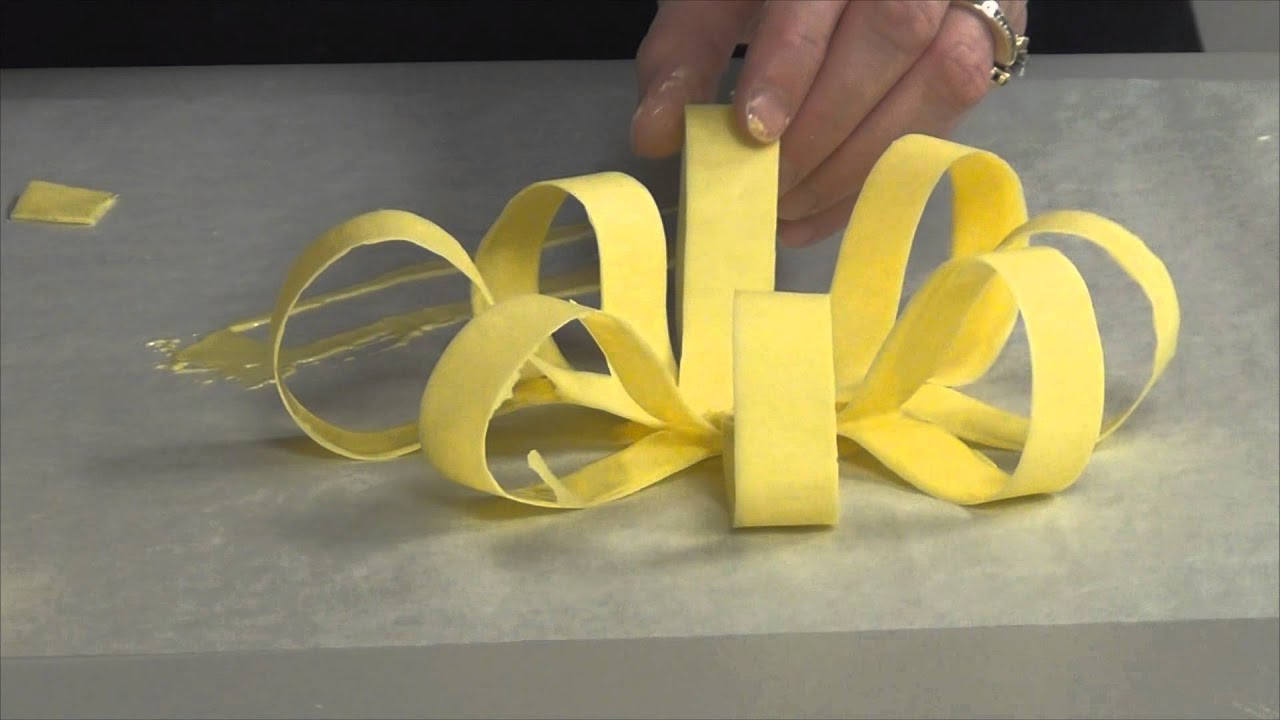 How to make a chocolate bow by ShopBakersNook.com
