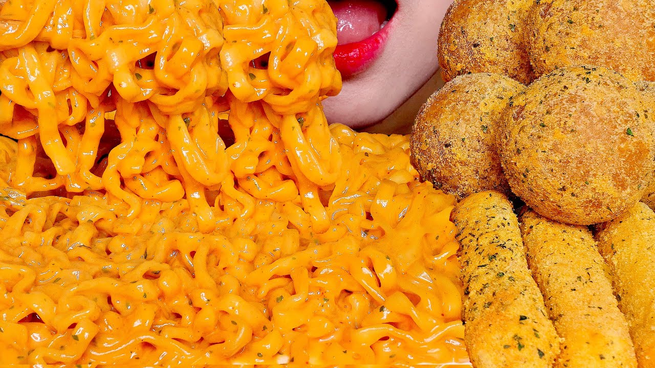 ASMR CHEESY CARBO FIRE NOODLES, 뿌링클 치즈볼 먹방 BBURINKLE CHEESE BALL, CHEESE STICKS MUKBANG