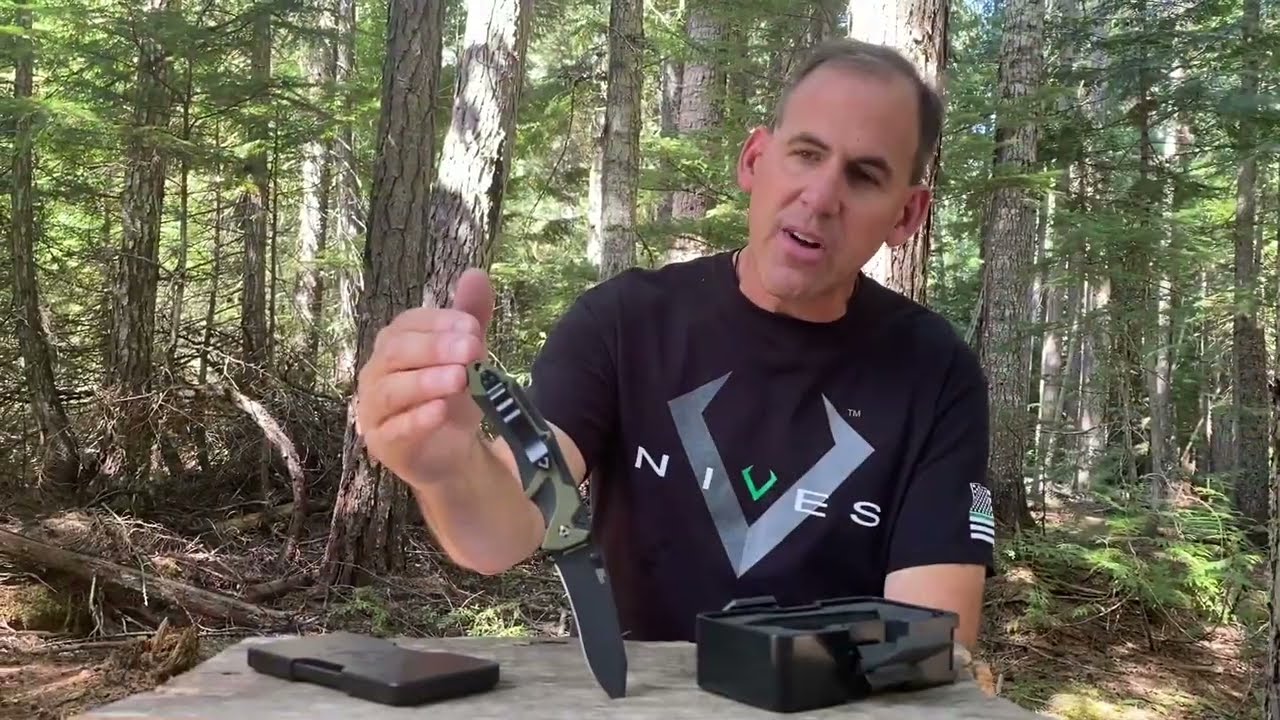 VNIVES Fractal Assist Folding Blade Profile