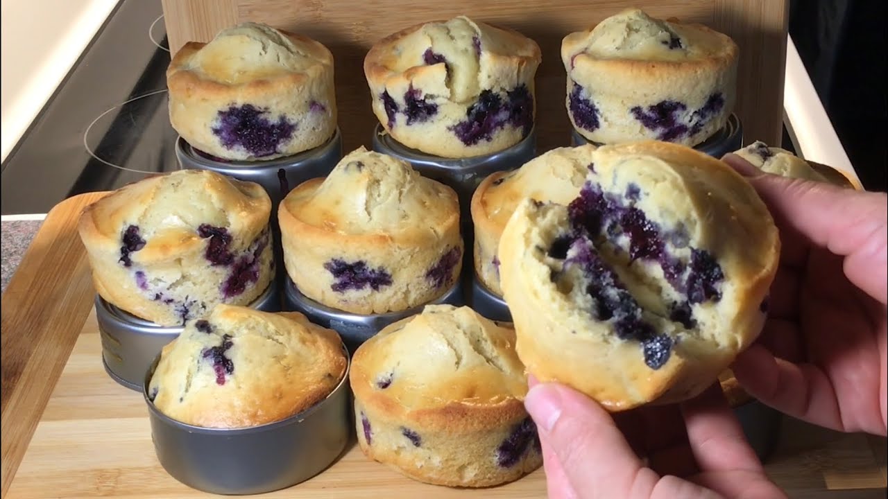 Pan de Arándanos sin moldes en latas de atún