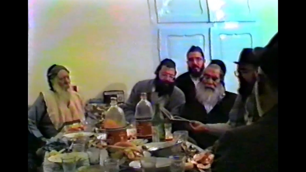 הדלקת נר חנוכה עם מארי חיים כסאר ומארי יחיא אלשיך