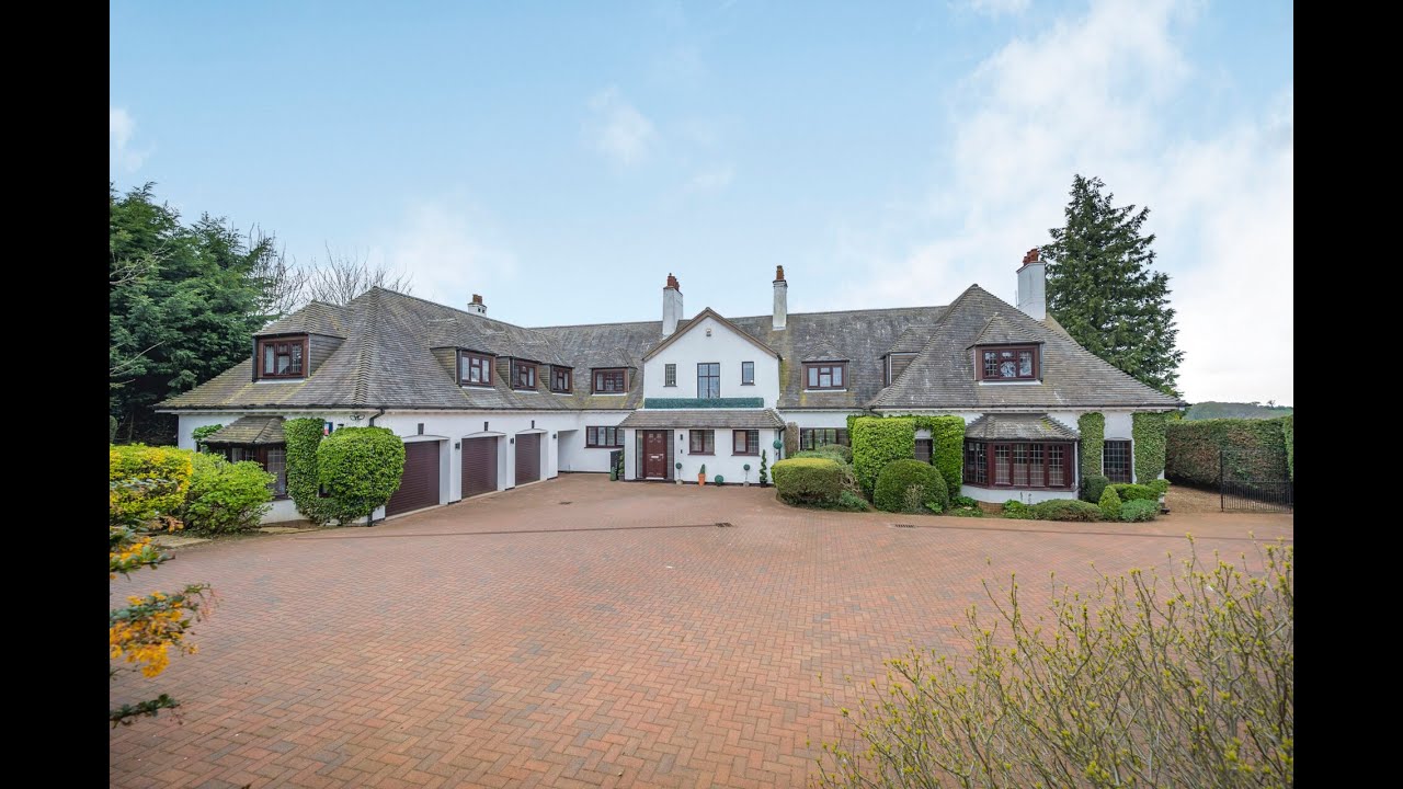 Meadowbank Lodge, Mears Ashby Road, Earls Barton