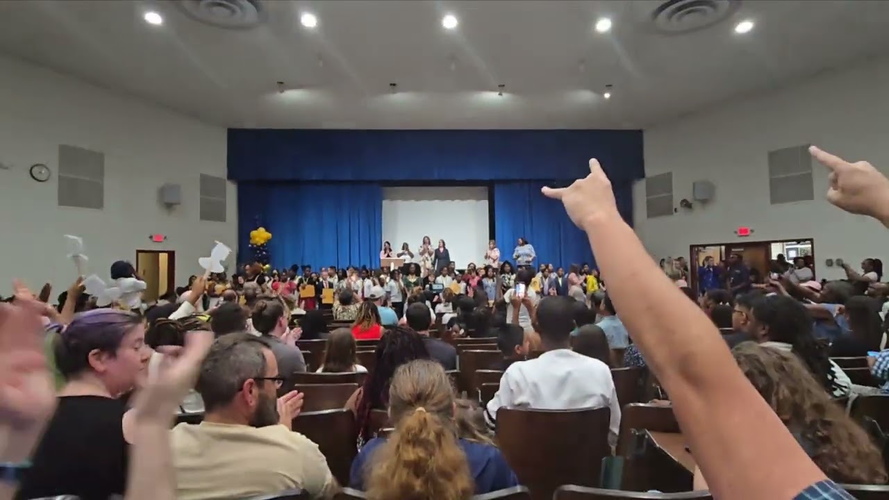 Nina graduation ceremony. 5th grade 