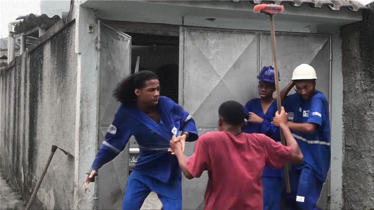 A TROPA DA CEDAE  FOI EXPULSA DA FAVELA - CANAL DO DIA