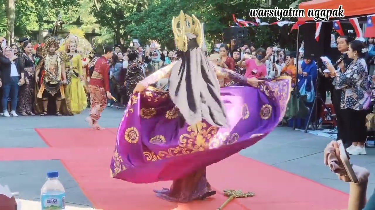Pertunjukan fashion show culture budaya Indonesia di Taiwan tkwtaiwan PART 2