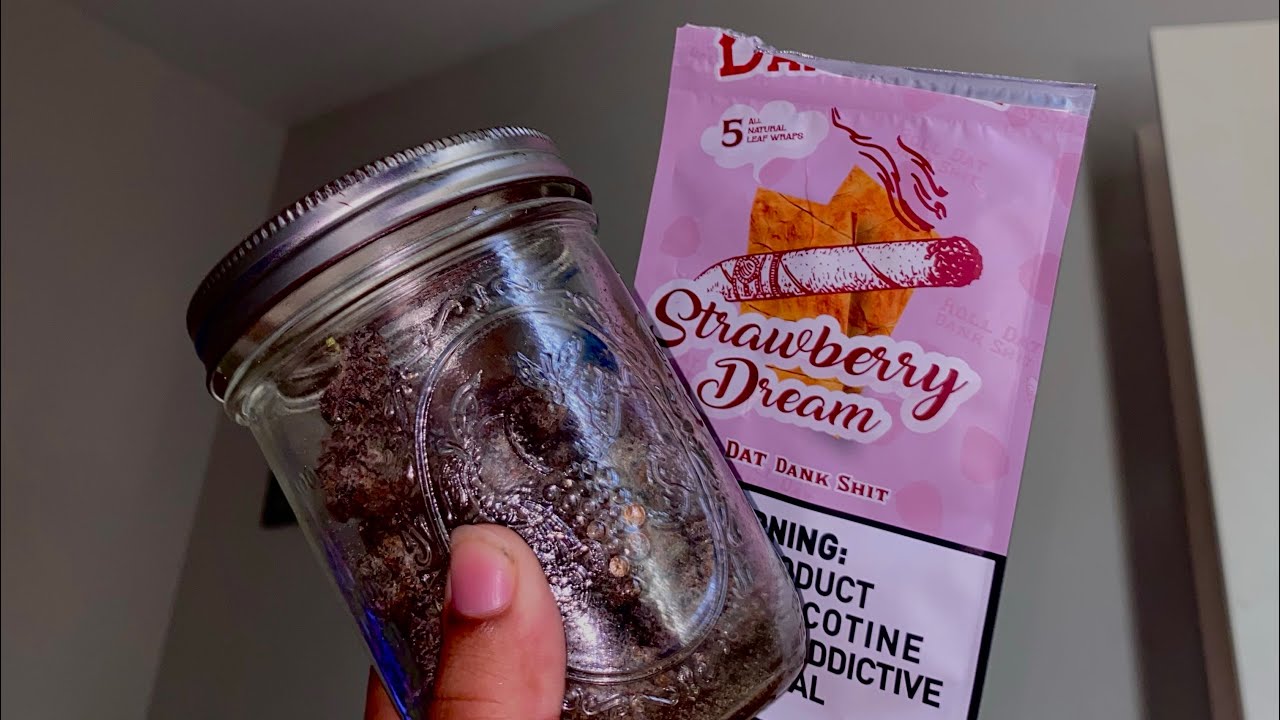 Rolling Dank In A Dank Leaf (Strawberry Cream Dank Leaf Review )