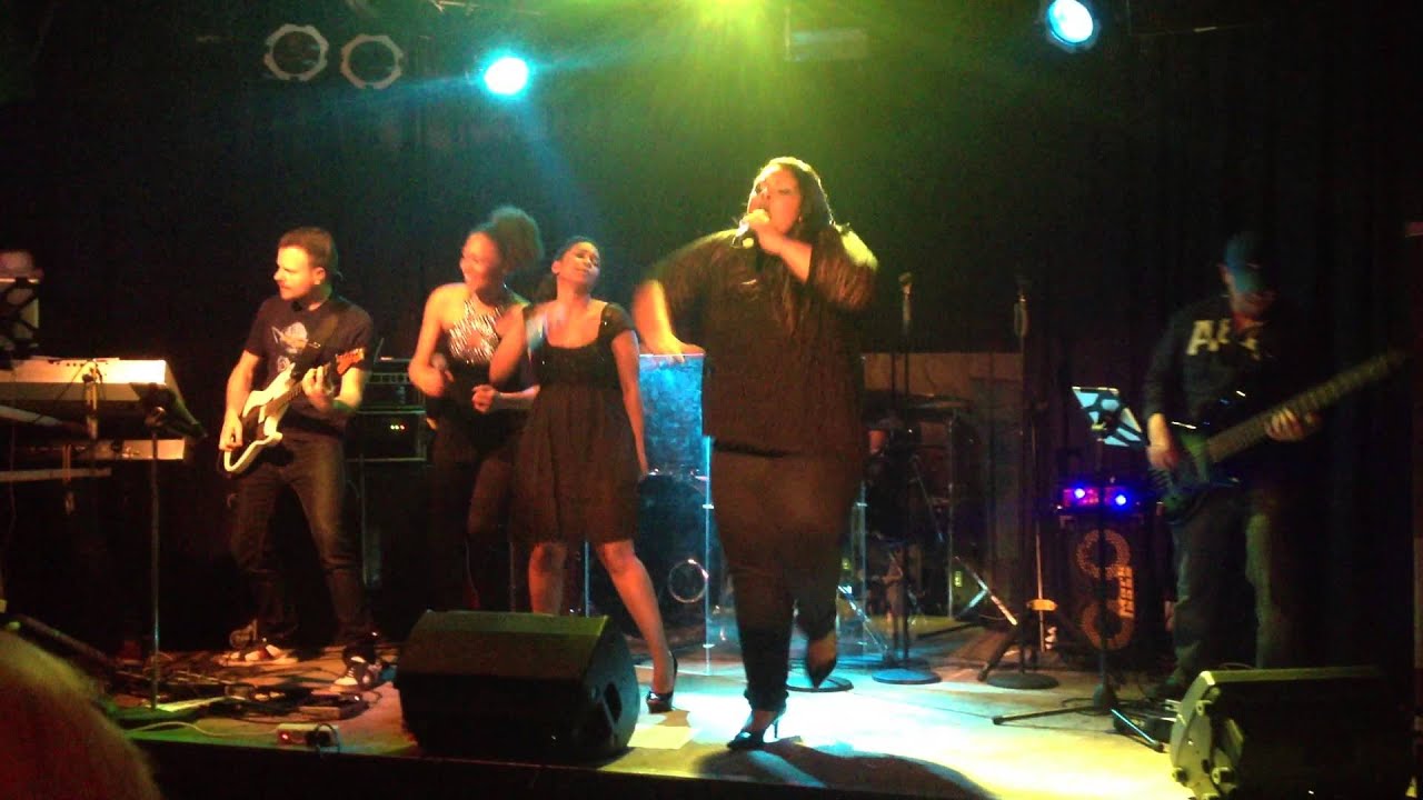 Amy Sue Live Music - Who knew (Pink Cover) *HIGH NOTES*