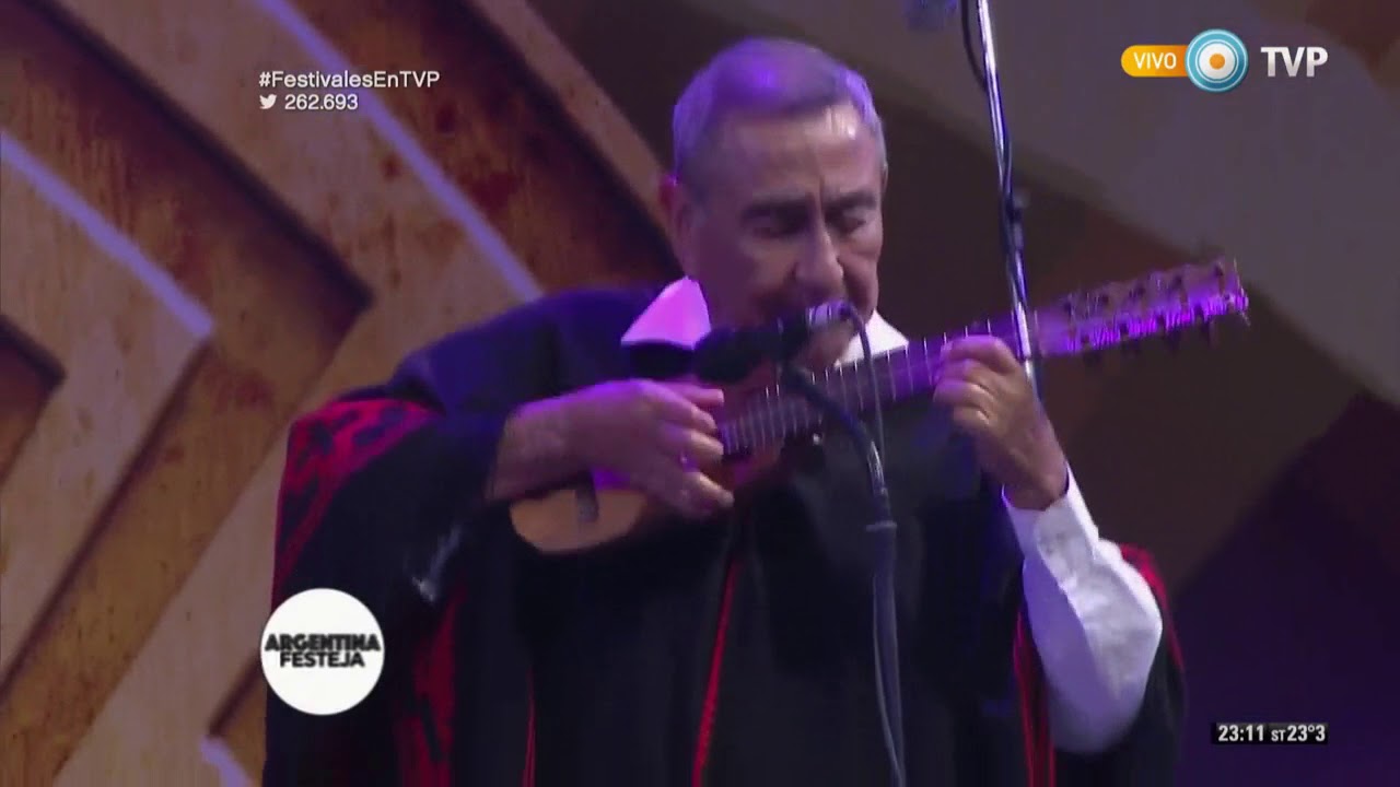 Taqui&ntilde;a - Jaime Torres en Cosquin 2016 (Voz Milena Salamanca)