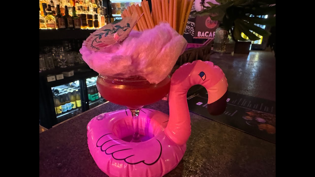 Overview And Review Of RumBar In Wroclaw, Poland: Vegas Tiki Bar At Polish Prices! #tiki