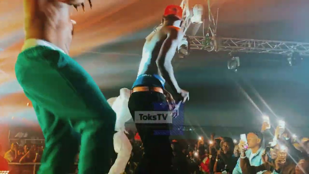 MOHBAD proves he is no longer a MARLIAN or fan of NAIRA MARLEY during performance with DJ 4KERTY