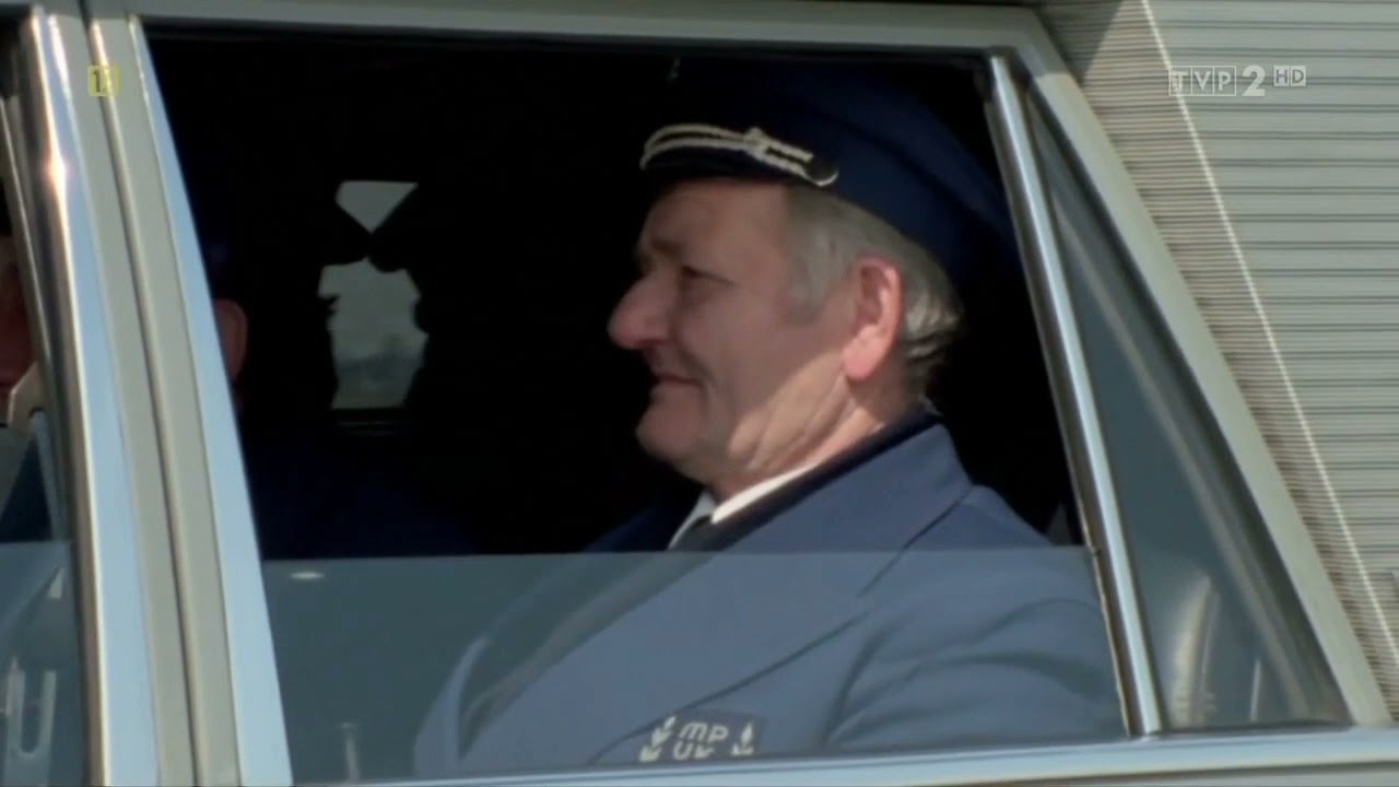 Mercedes W114/W115 w serialu 07 zgłoś się.