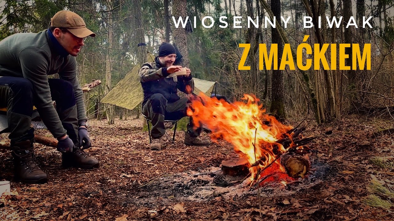 Biwak z Maćkiem. Szaszłyki, banoki, bushcraftowe łoże. Testy Fiskars N7, Pocket boya i garnka MSR.