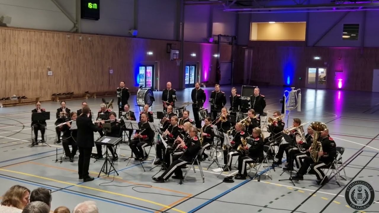 Strømsgodset Musikkorps - Konsert og drilloppvising i Øren Flerbrukshall, Drammen 02.11.2025