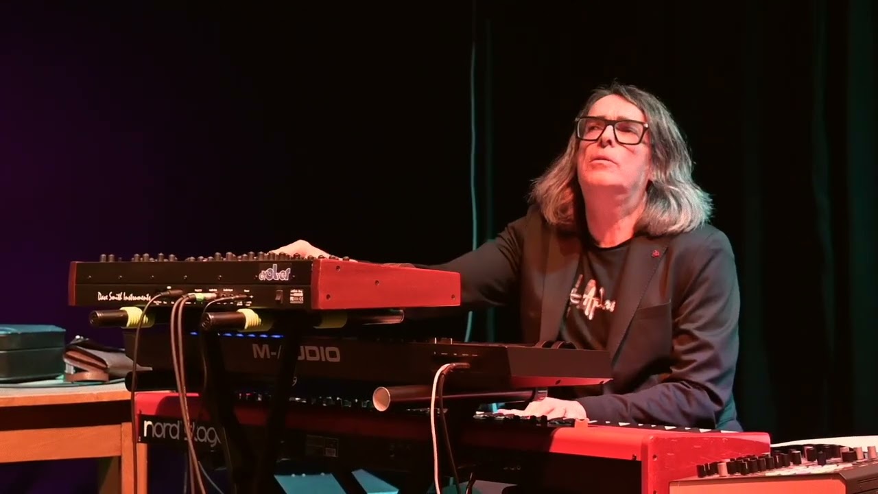 About Aphrodite - Newrusi Cats - Live . Kulturrat