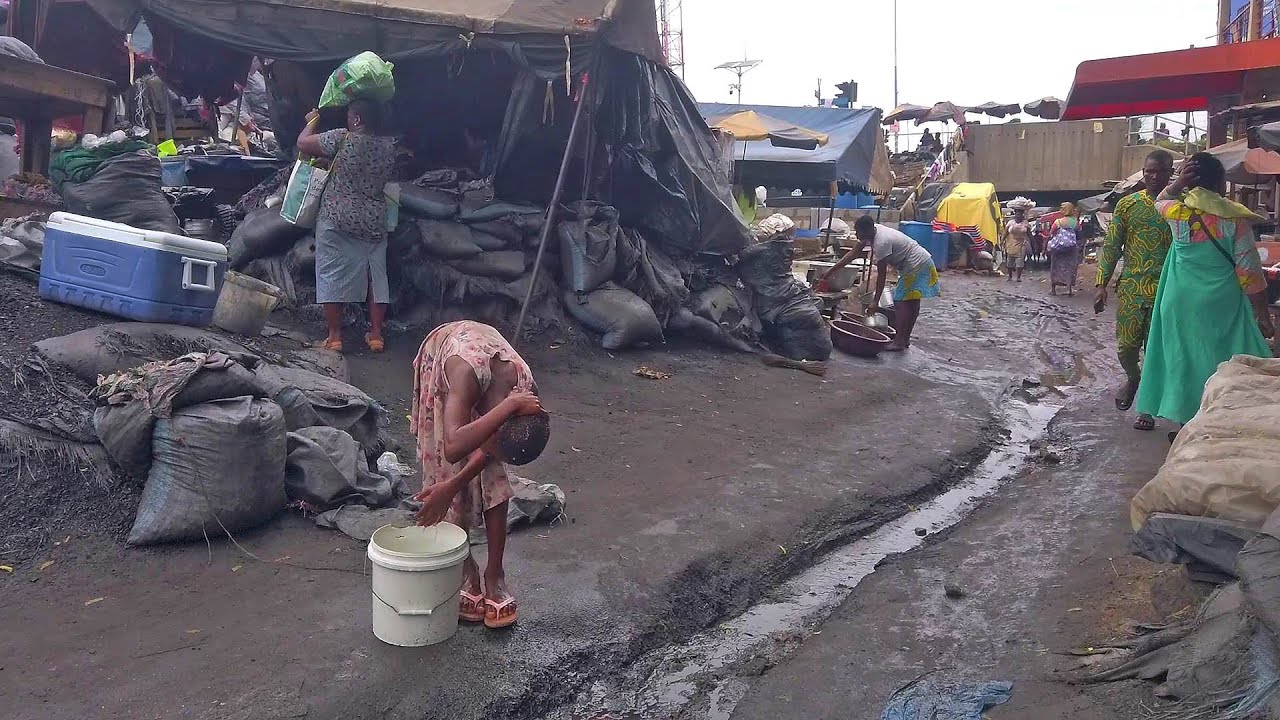 AFTER RAIN IN MARKET IN GHANA ACCRA, AFRICA