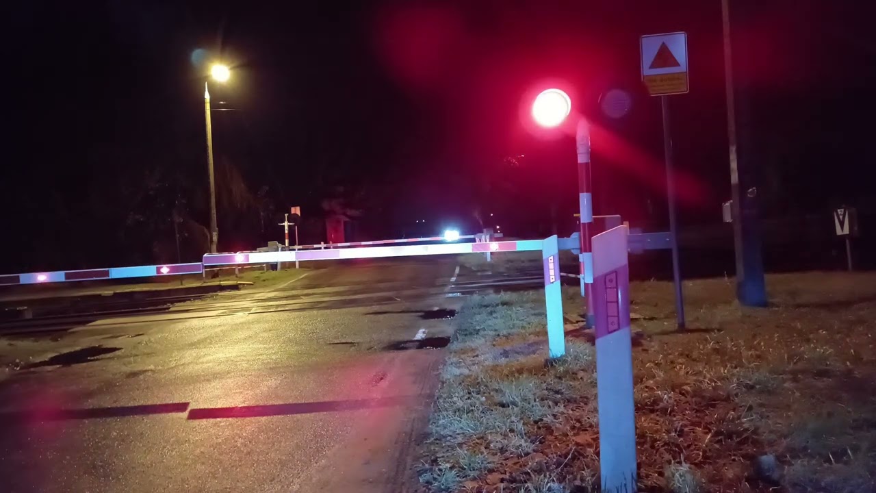 Przejazd kolejowy w Więcławicach | Polish Railroad Crossing