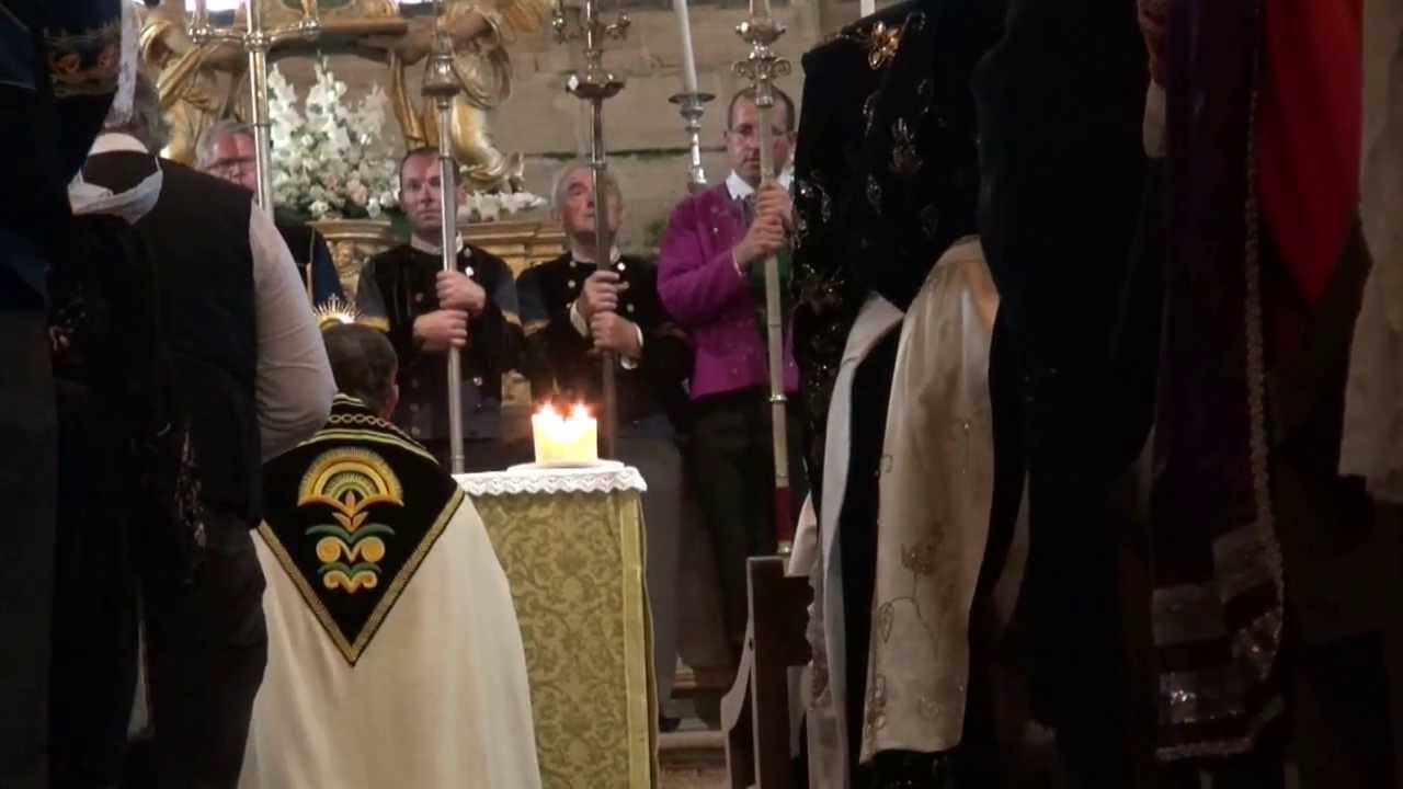 Locronan. La grande Troménie 2013. Retour dans l'église