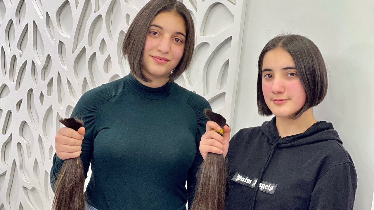 Two Sisters gave their hair to us.