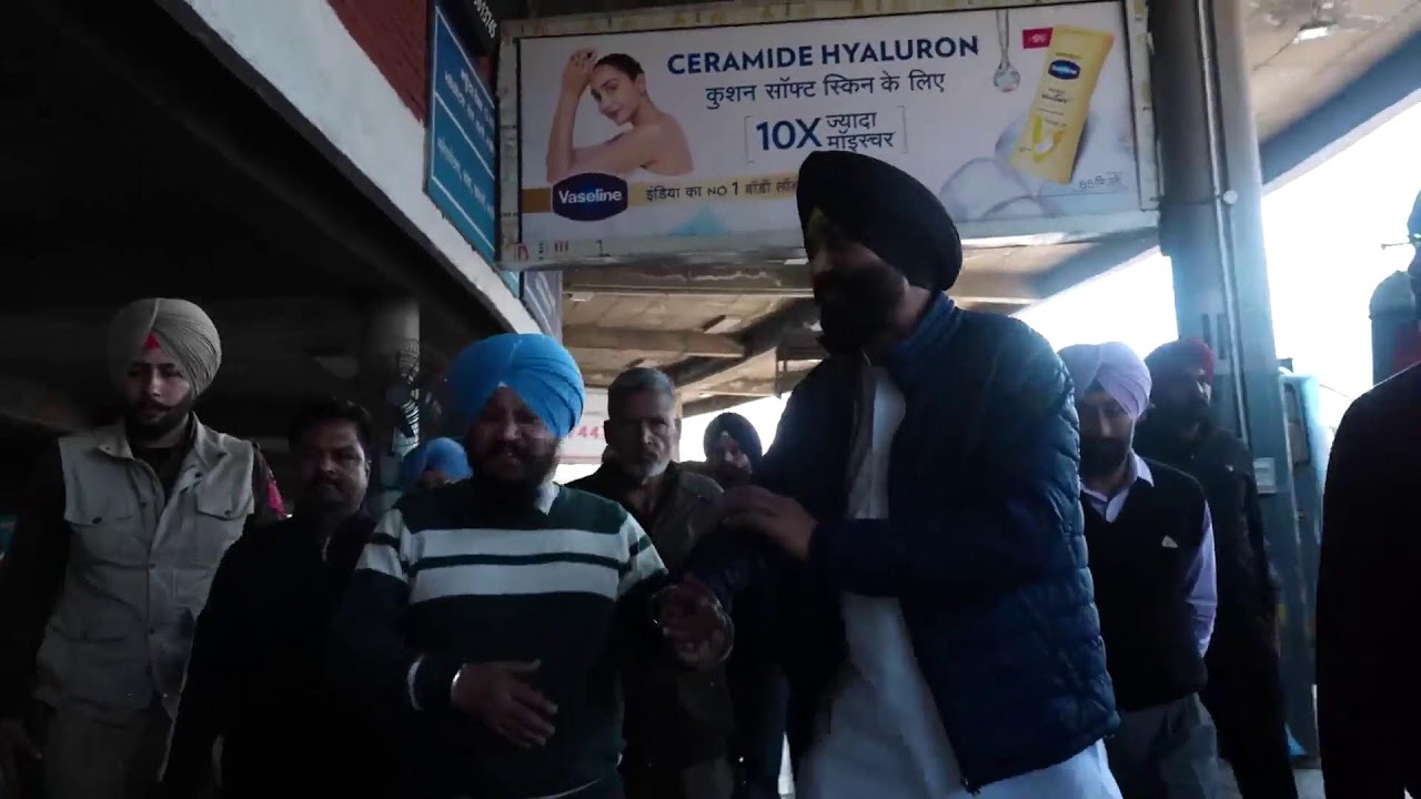 ਬੱਸ ਅੱਡਾ ਅਤੇ ਵਰਕਸ਼ਾਪ ਚੰਡੀਗੜ੍ਹ ਦੇ ਅਚਨਚੇਤੀ ਦੌਰੇ ਮੌਕੇ ਟਰਾਂਸਪੋਰਟ ਮੰਤਰੀ ਲਾਲਜੀਤ ਸਿੰਘ ਭੁੱਲਰ Live