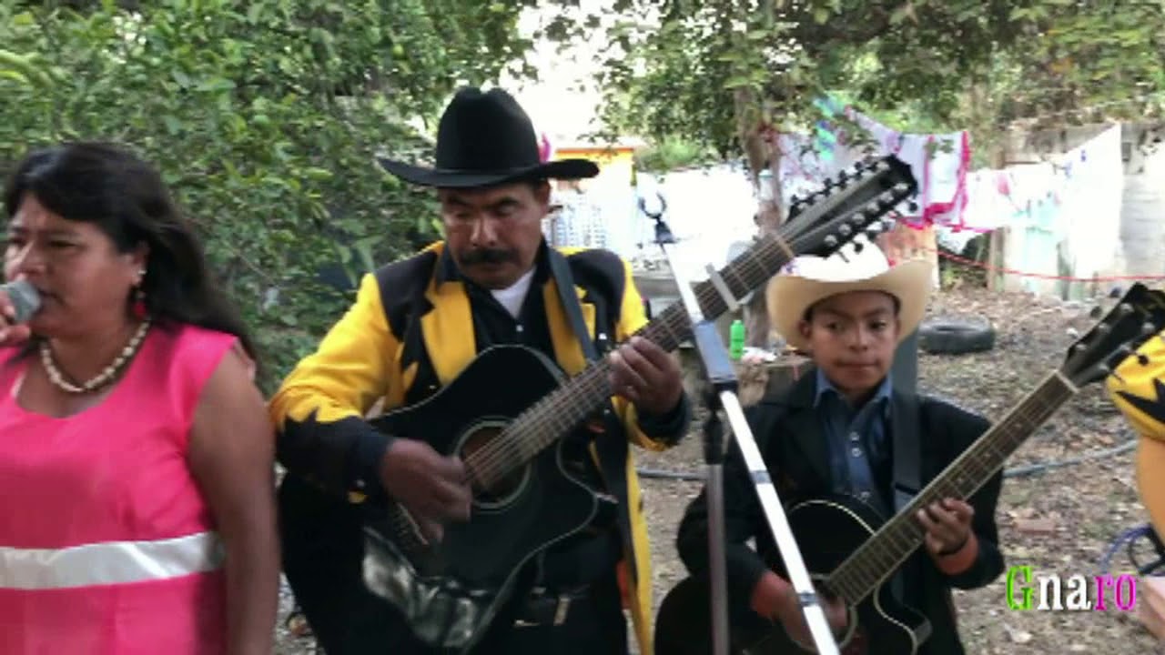Las Rancheritas de agua del espino, buena música.