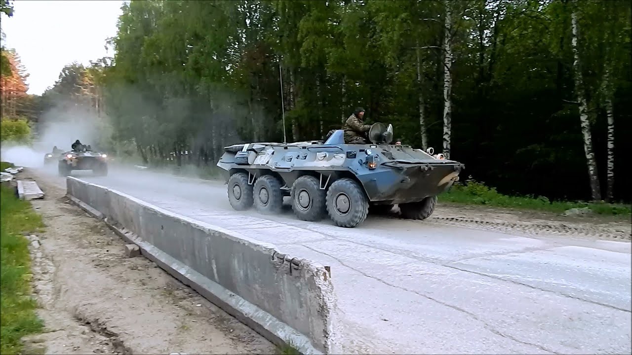 Колонна БТР-80