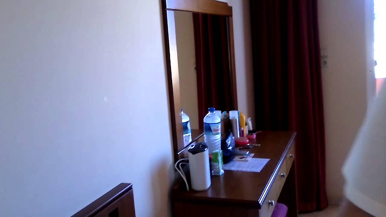 Thomas Bay Hotel Room