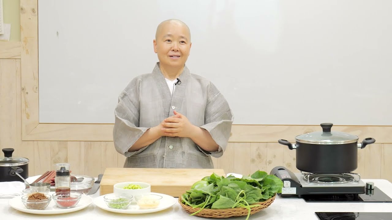 [여름 호박잎 쌈과 빡빡장] #호박잎쌈과 #빡빡장의 궁합을 안다면, 호박잎 보고 그냥은 못 지나치죠!  #법송스님 #절밥 #사찰음식 #강된장 #집에서절밥