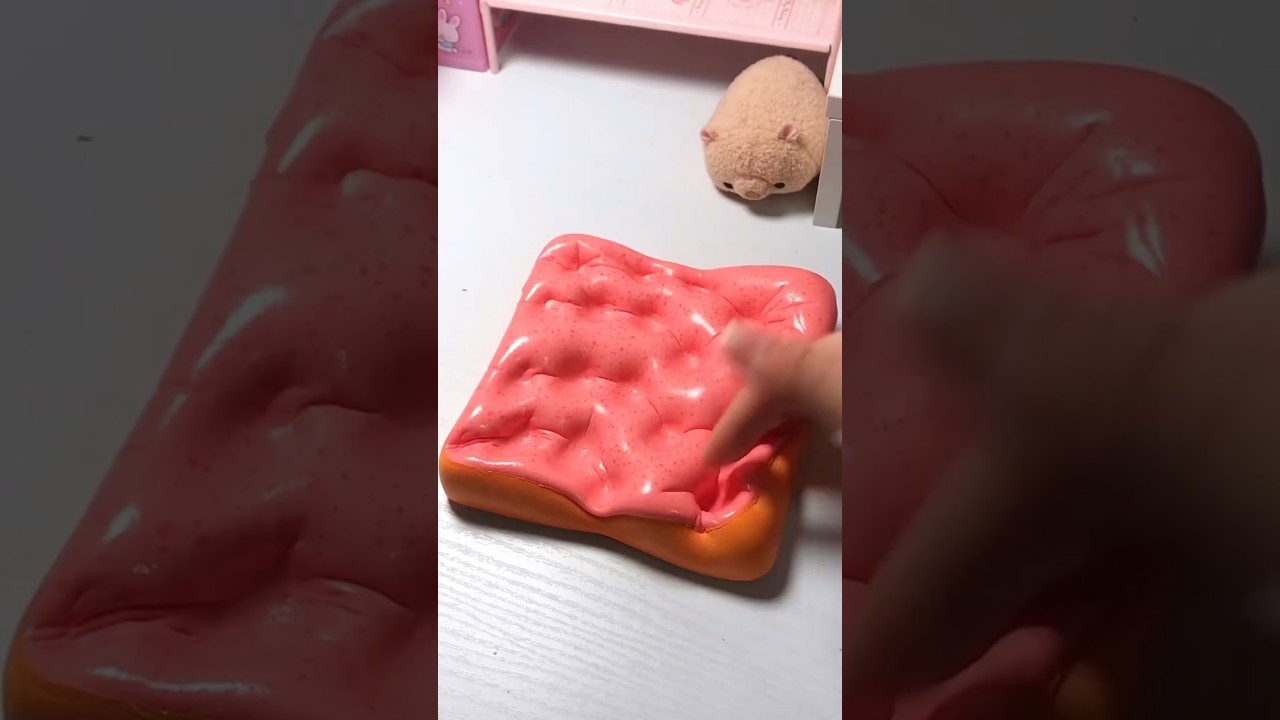 sticky toast #asmr #squishy #stressrelief  #toy #slowrise#fidgettoys #oddlysatisfying