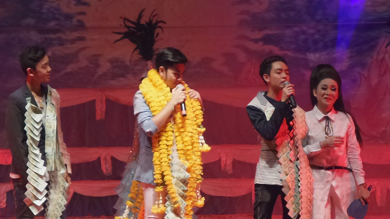ศรราม น้ำเพชร บิ๊ก เบลล์ บอล รับเชิญร้องเพลงงานไหว้ครูคณะเฉลิมชัย มาลัยนาค