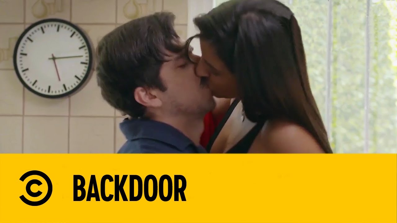 Quiero Que Me Cojas | Backdoor | Comedy Central LA