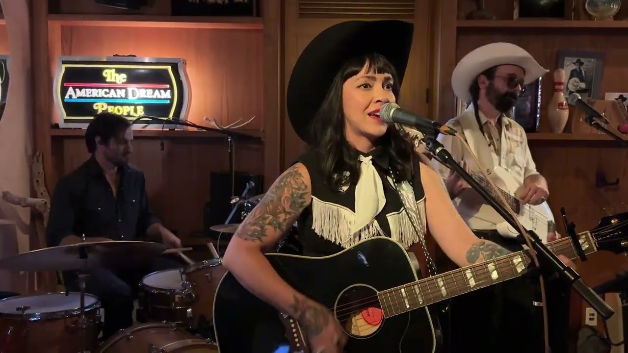 &ldquo;Ain&rsquo;t My Last Rodeo&rdquo; &ndash; India Ramey (Live Rooftop Country | Y&rsquo;all Star Revue 2025)
