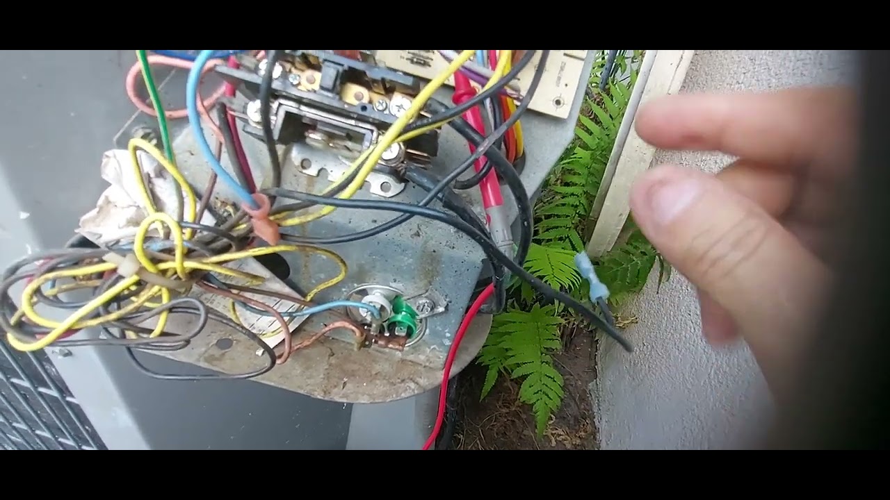 Vid 2. Temp Star 2200 heat comes on when AC is turned on, easy fix, no 24 volts to switch over valve