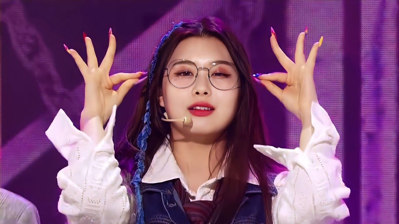 퍼플키스(PURPLE KISS) - Nerdy 교차편집(stage mix)