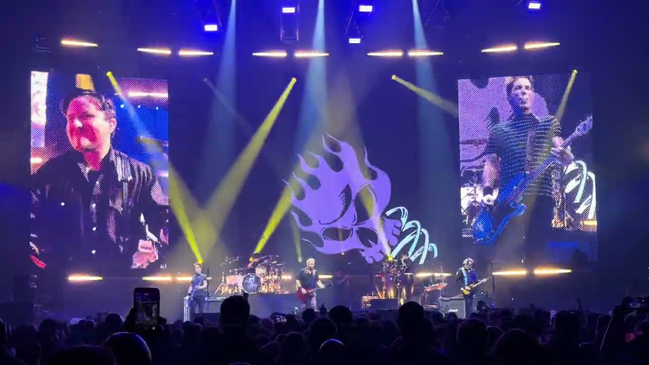 The Offspring - Hit That / Original Prankster LIVE @ Sioux City, Iowa ~ February 7, 2026
