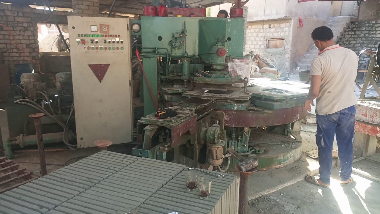 مصنع المهندس شهاب لجميع انواع البلاط الالي المزايكو و الرصيف   شغل  مطابق للمواصفات   توريد و تركيب