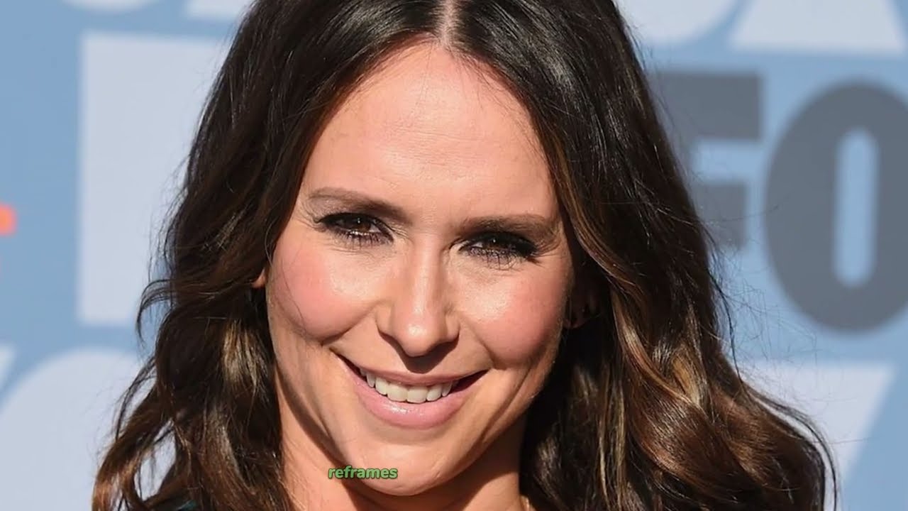 Jennifer Love Hewitt’s bikini Shoot Yet — Pictures Don’t Lie