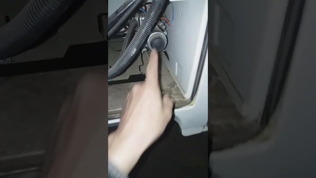 Не закрывается дверь с выдвижной подножкой ПАЗ- инжектор.