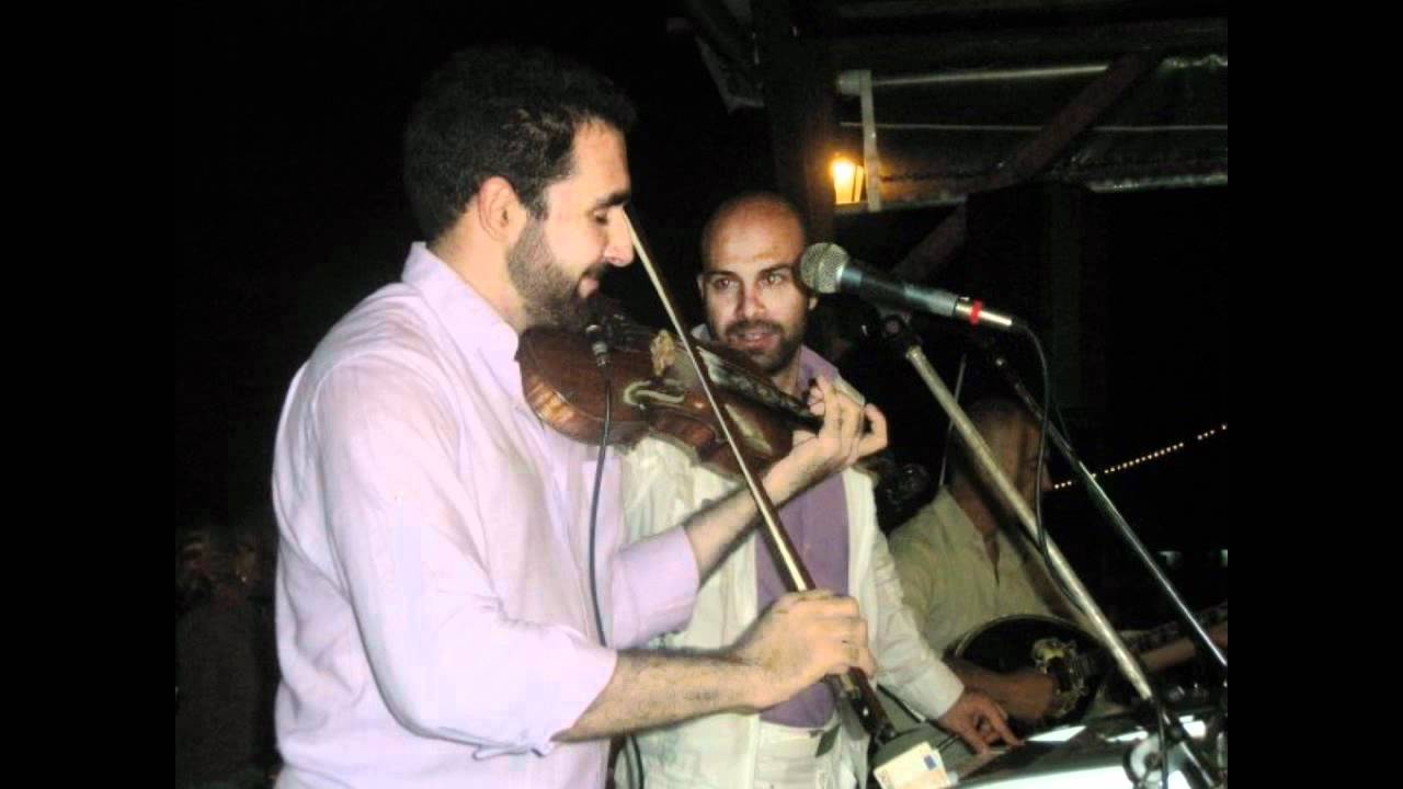 Moustakas - Glunos 